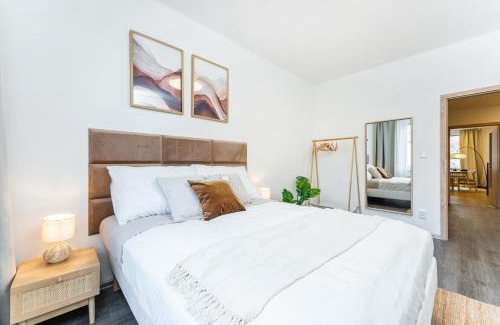 Nusle Apartment | Stylish Stay by Vyšehrad Apartment