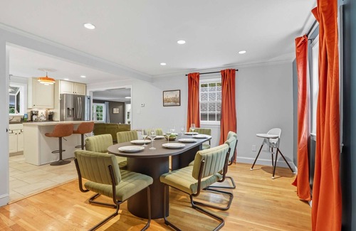Stoneham House | Stylish Stoneham Getaway Playground Game Room