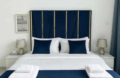 Jumeirah Village Apartment | Stylish Studio For Two