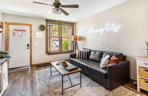 Butte Apartment | Stylish Uptown Butte Condo - 632