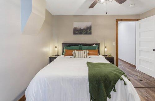 Butte Apartment | Stylish Uptown Butte Condo - 632