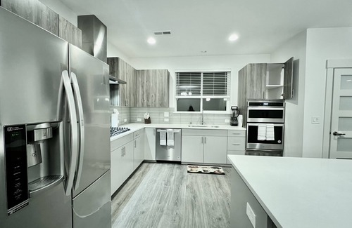 Maple Valley House | Stylish Villa: Newly built graceful house