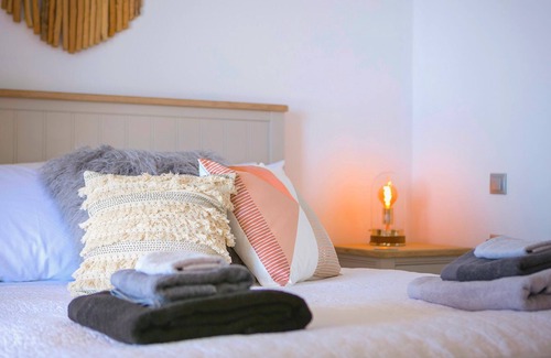 Trapezaki Villa | Stylish Villa with Stunning Panoramic Sea Views & Private Pool