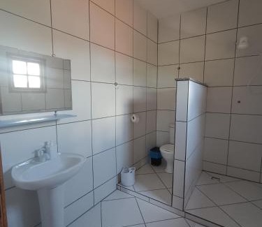 Rio das Ostras House | Suítes Estilo Pousada 4 Hóspedes