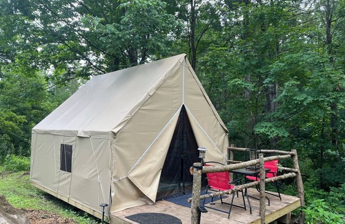 St. Johnsbury RV Rental | Sugar Brook “Off Grid” Glamping