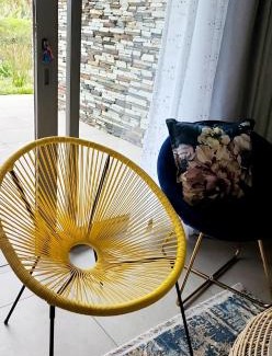 Hillhead Apartment | Sugar Shores - Studio Apartment