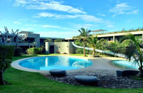 Hillhead Apartment | Sugar Shores - Studio Apartment