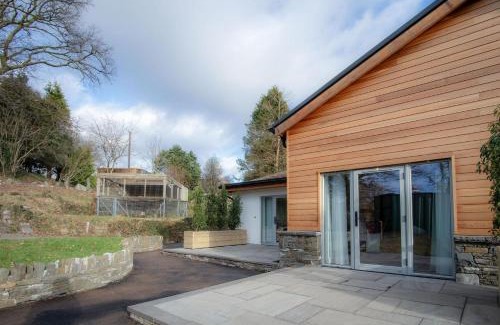 Pen-y-cae Apartment | Suite 12 - Sleeping Giant Hotel - Pen Y Cae Inn