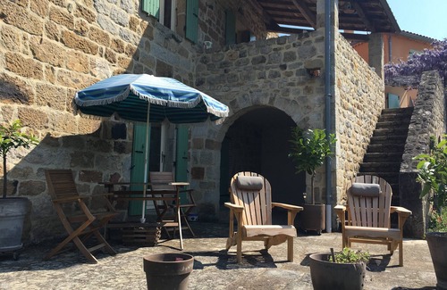 Joyeuse House | Suite 2 blue rooms