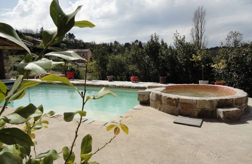 Joyeuse House | Suite 2 blue rooms