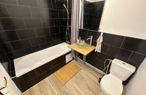 Persan House | Suite Chic Lovhotêl