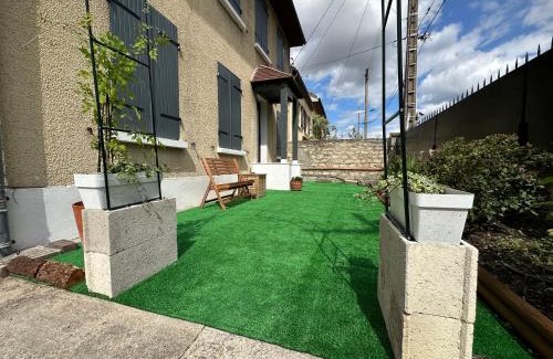 Persan House | Suite Chic Lovhotêl