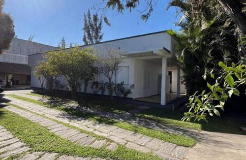 Araruama House | Suite em casa maravilhosa, melhor localização de Araruama