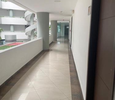 Samborondon Apartment | Suite en edificio Samborondon