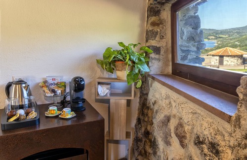 Villanova Monteleone House | Suite Esclusive Immerse Nella Natura con Vista Mare Panoramica