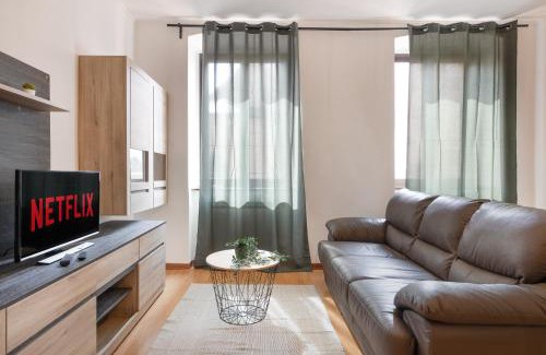 Roiano-Gretta-Barcola-Cologna-Scorcola Apartment | Suite Foscolo, in piazza a Trieste