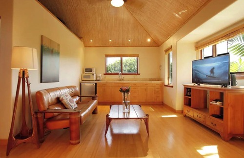 Kuau Apartment | Suite on North Shore property. Walk to beach & town!