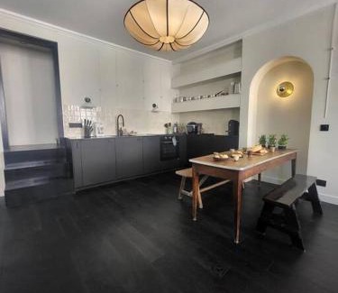 Saint-Louis Apartment | Suite Versailles Quartier Saint-Louis 6 personnes