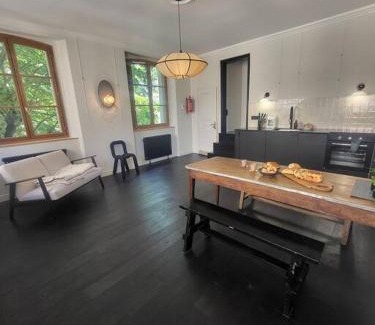 Saint-Louis Apartment | Suite Versailles Quartier Saint-Louis 6 personnes