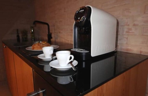 Montecarotto Apartment | Suite with private in-room whirlpool and garden pool