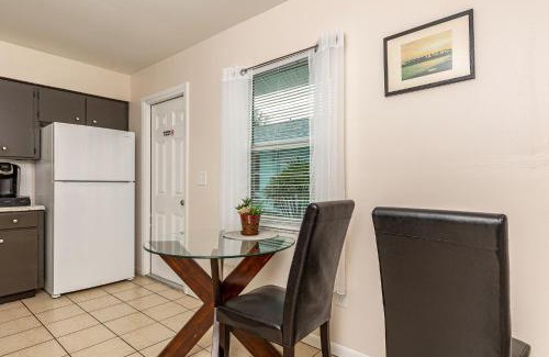 Tarpon Springs Apartment | Suites of Tarpon Springs!
