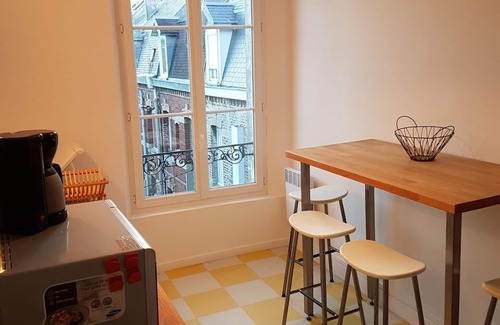 Berck-sur-Mer Apartment | Summer 2025 in Berck, Near beach and shops.