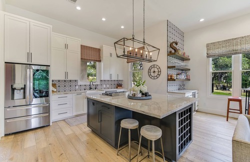 Austin House | Summer Flash Sale* I Above Sunset Canyon I NEW I Pool&Spa I EntertainingI Gym