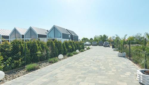 Wrzosowo House | Summer House-Nowoczesne domki z jacuzzi i ładowarką do samochodu