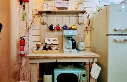 Amherst House | Summer Retreat w/Hot Tub&Firepit/10 Min. to Beach