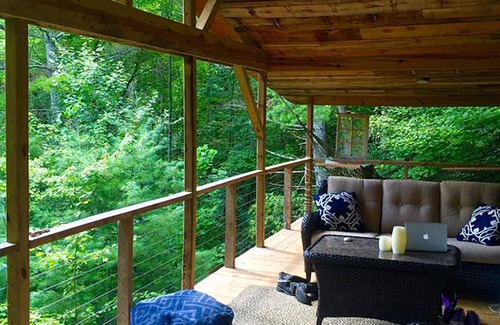 McMillan Hidden Valley Cabin | Summer Special - Cozy, Private Cabin, Mountain View, Pet Friendly