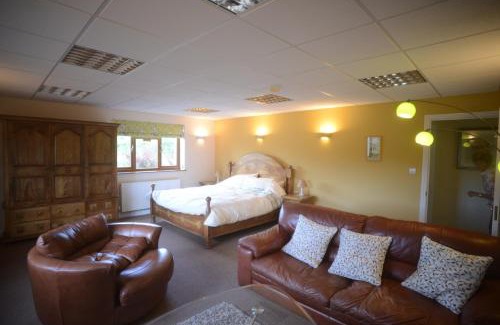 Tilbrook Apartment | Summerfield Farm