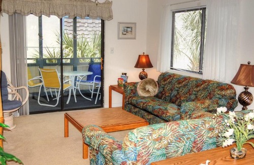 Myrtle Beach Apartment | Summertree D8