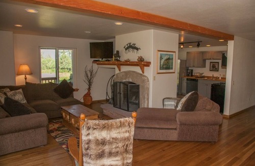 Mancos Cabin | Summit Lake Cabin Near Mesa Verde National Park, Durango, and skiing