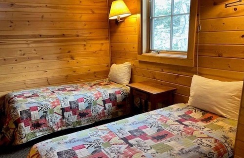 Winthrop Cottage | Sun Mountain Lodge -Beautiful Grand Suite Cabin on Patterson Lake