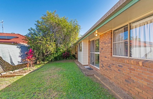 Bargara House | Sun, Sand and Serenity all within walking distance of Bargara!