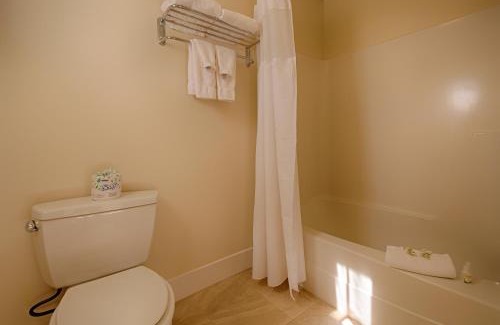 Stowe Area Hotel | Sun & Ski Inn and Suites