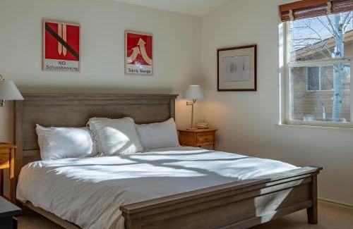 Ketchum House | Sunbird Condo 9