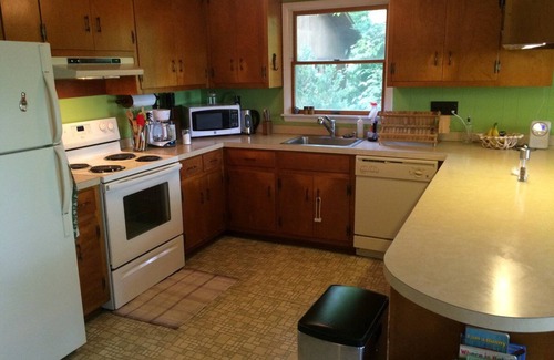 Bumpass House | Sunbreak: Secluded home, gorgeous waterfront, kayaks, pool table, fast wifi!