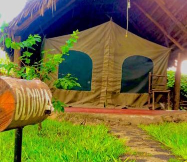 Mto wa Mbu Hotel | Sunbright Lodge & Campsite