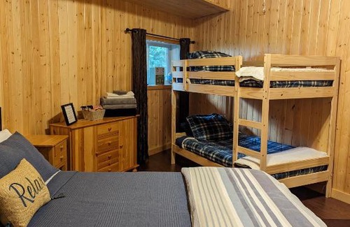 Edson Bed & Breakfast | Sundance Country Lodge B&B