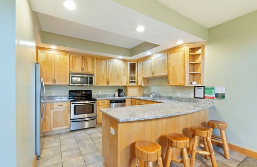 Crosslake Condo | Sundance Ridge 837, WFC - Pool, Hot Tub, Beach