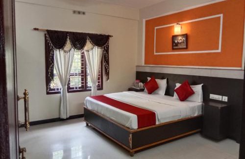 Moolakadai Hotel | Sundarms Hill Crest