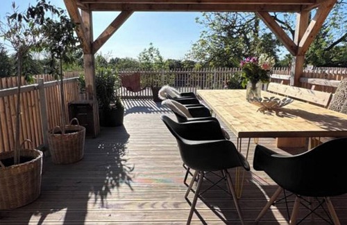 Buttelstedt Apartment | SunDeck Apartment