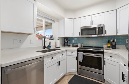 East Mesa House | Sunfit Dreams | 3BD, BBQ, Pool & Fitness