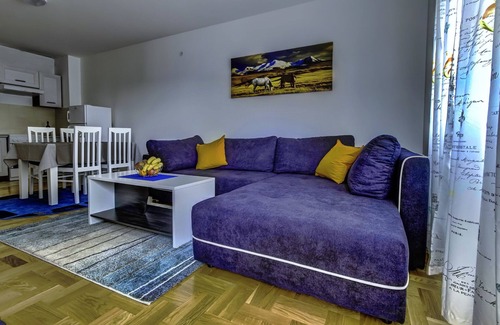 Tomicici Apartment | Sunny Bay Apartments With Balcony and Sea View