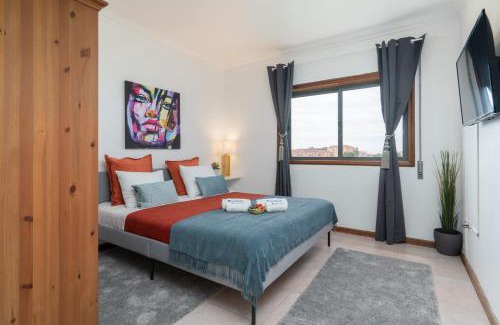 Sao Mamede de Infesta Apartment | Sunny Cozy Flat w/Terrace - São João