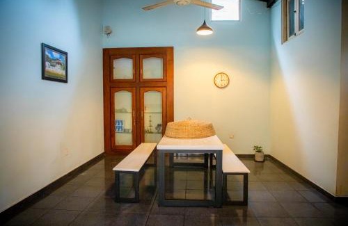 Andiambalama Bed & Breakfast | Sunny Day Villa