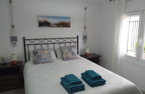 Creixell House | Sunny Holiday Home