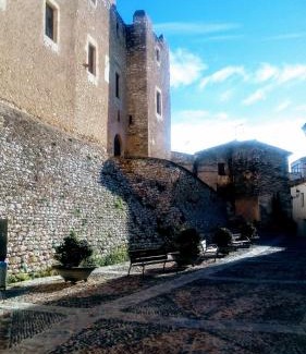 Creixell House | Sunny Holiday Home