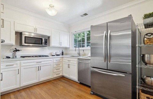 Lucas Valley-Marinwood House | Sunny, Peaceful 3 bedroom house with Pool in San Rafael